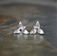 Cottonwood Pod Earrings in Fine Silver with Almandine Garnets by Artisan Jewelry
